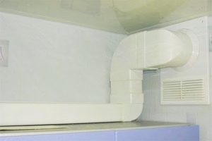 Установка воздуховода для кухонной вытяжки в Мытищах
